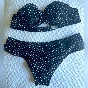 Victoria’s Secret bikini set